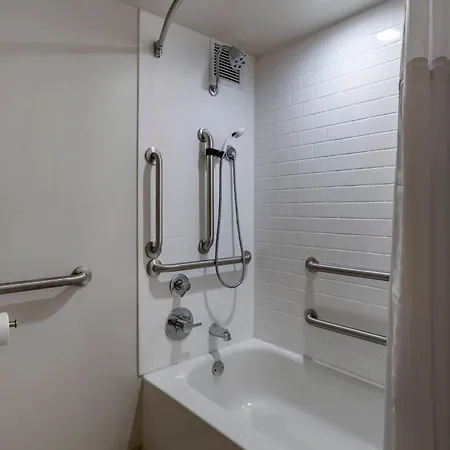 Quality Inn Lexington -Horse Park-2